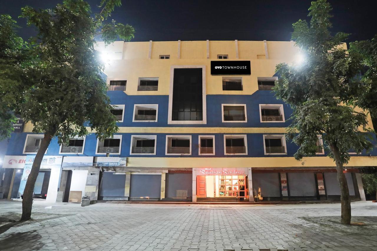 Townhouse Rajdhani Residency Sururnagar Eksteriør billede