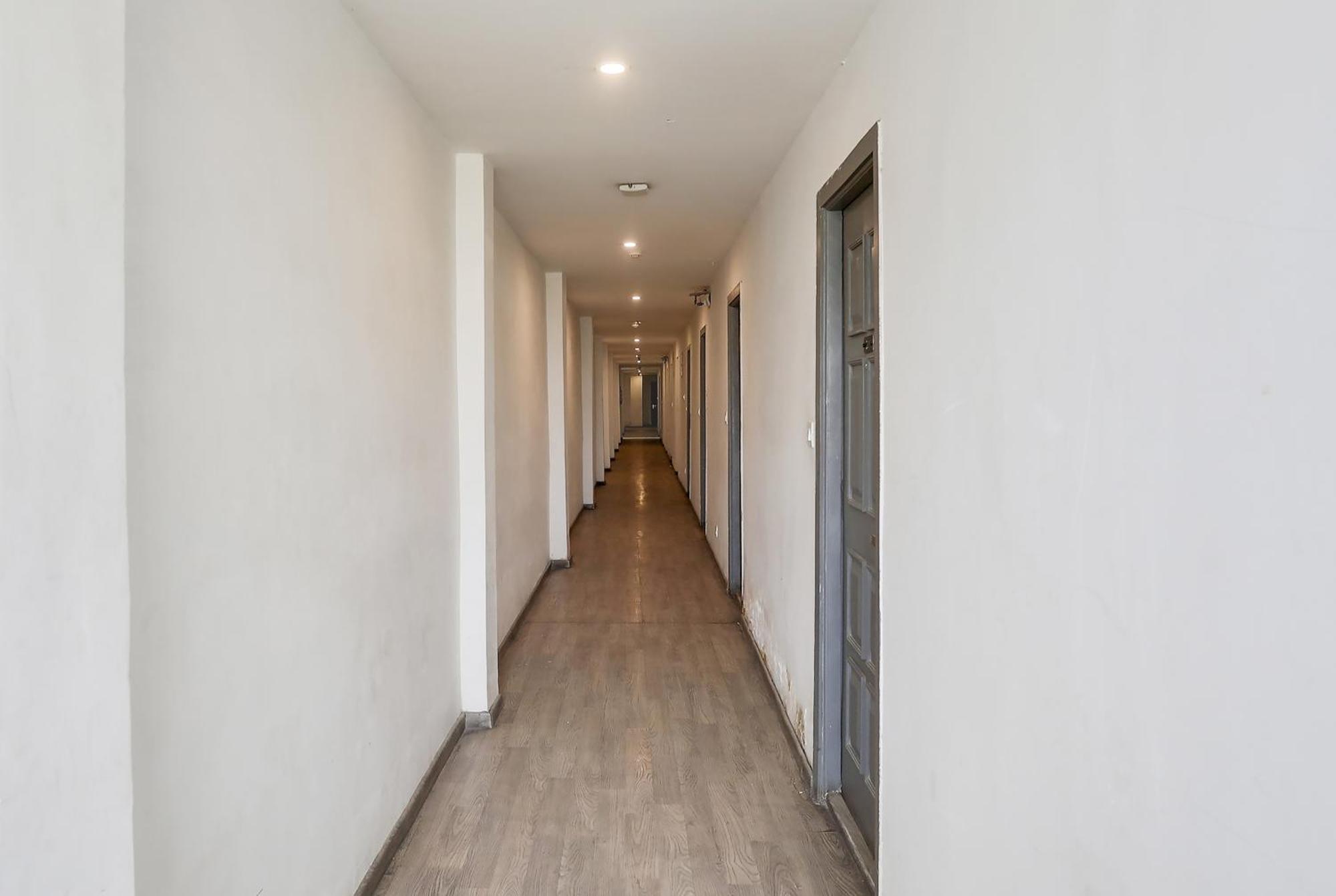 Townhouse Rajdhani Residency Sururnagar Eksteriør billede