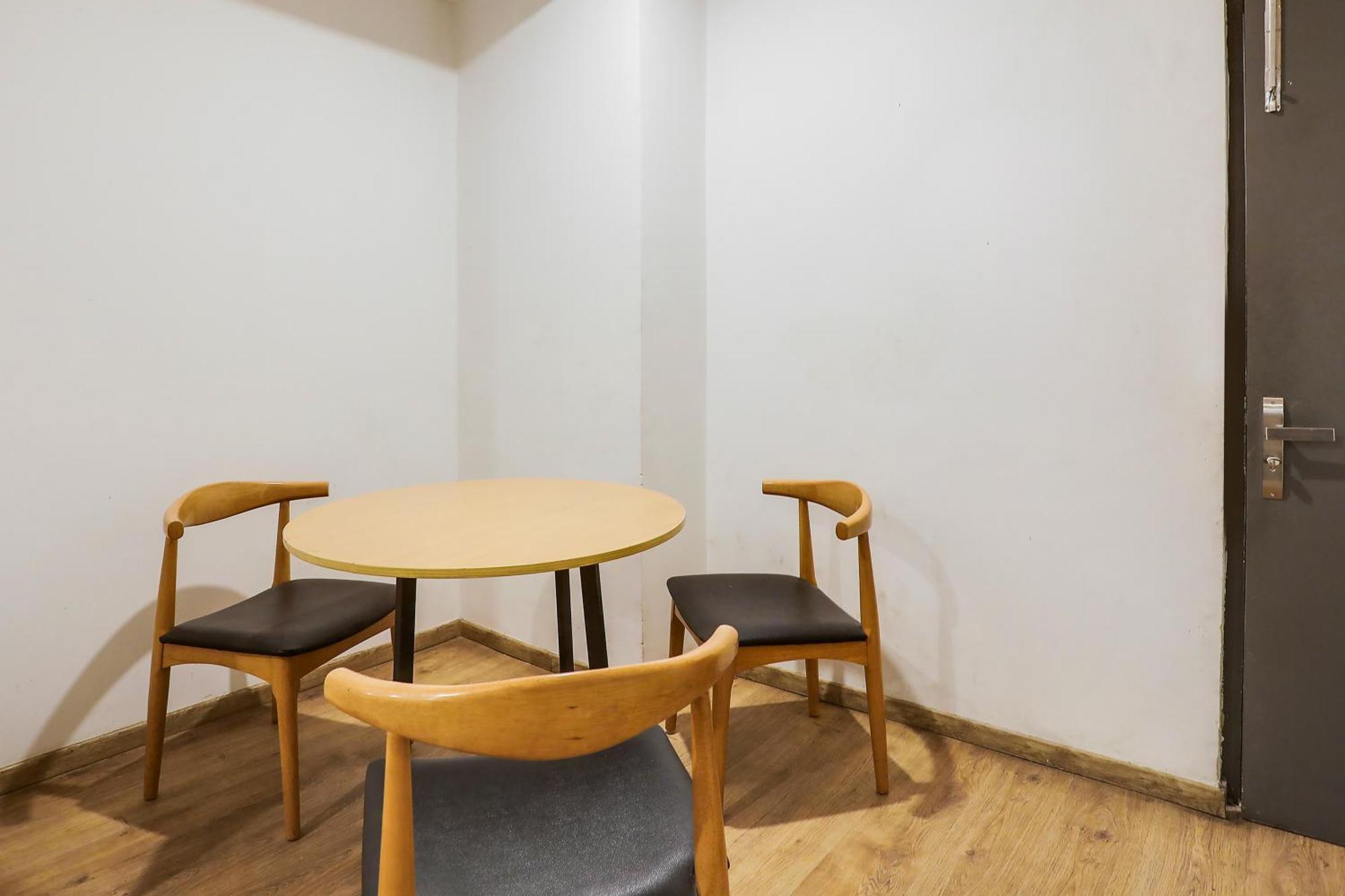 Townhouse Rajdhani Residency Sururnagar Eksteriør billede