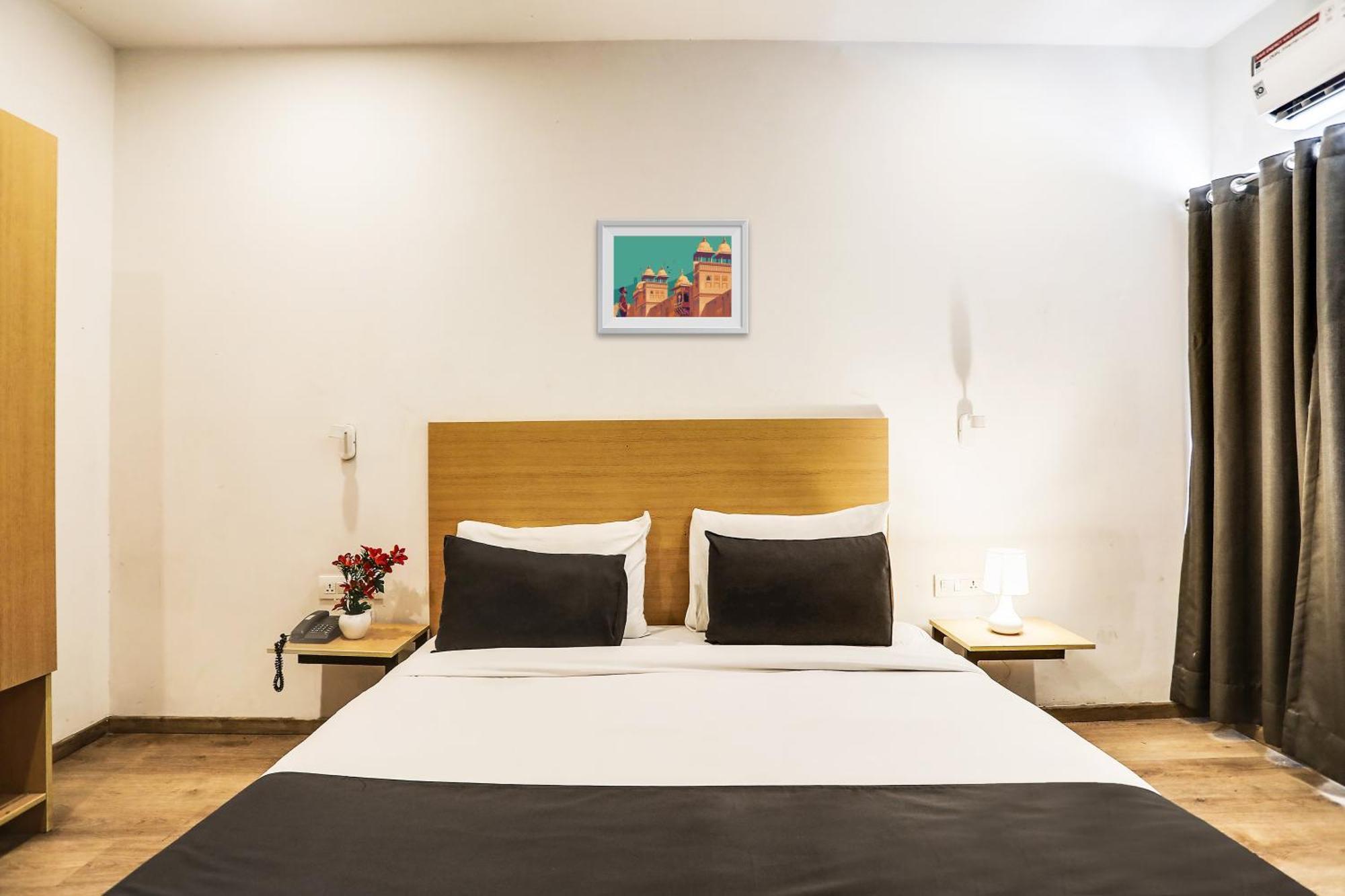 Townhouse Rajdhani Residency Sururnagar Eksteriør billede